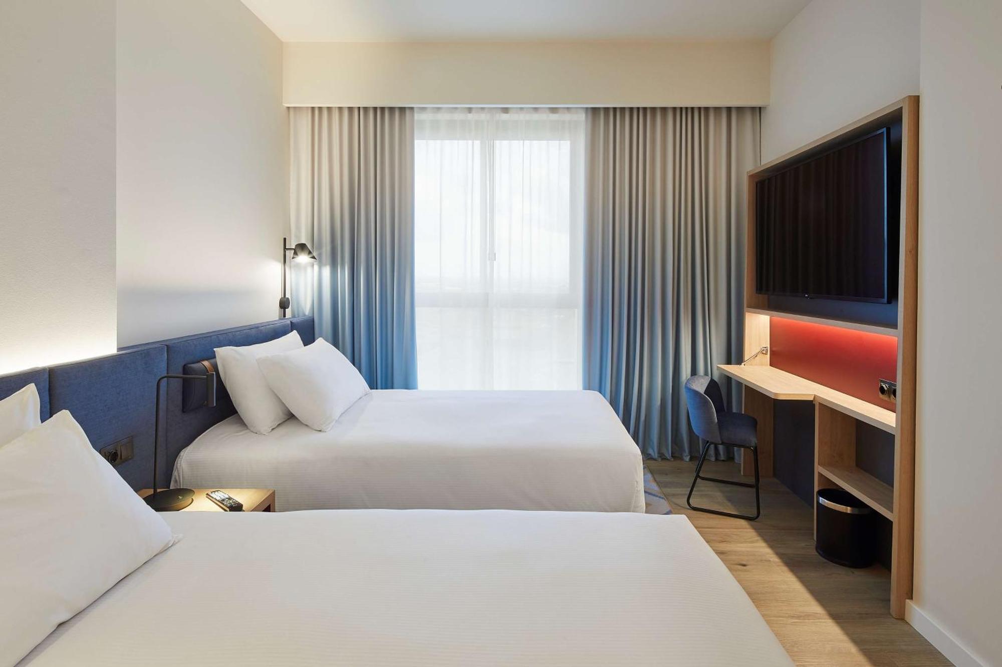 Hampton By Hilton Barcelona Fira Gran Via Ξενοδοχείο Οσπιταλέτ ντε Λιοβρεγάτ Εξωτερικό φωτογραφία